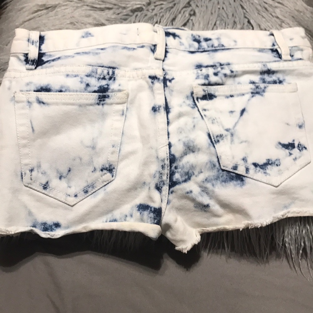 Shorts - Picture 2 of 2